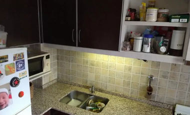 DEPARTAMENTO AMUEBLADO - MORON CENTRO