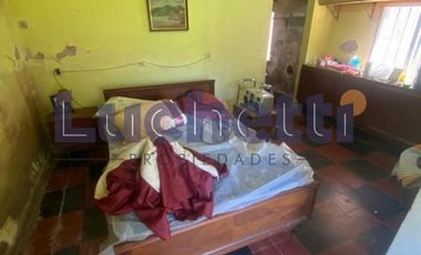 Casa con Departamento en venta en Punta Lara