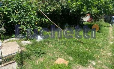 Casa con Departamento en venta en Punta Lara