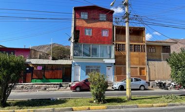 CASA EN AV ANTONIO RENDIC DE 4 PISOS INCLUYE 4 DEPARTAMENTOS