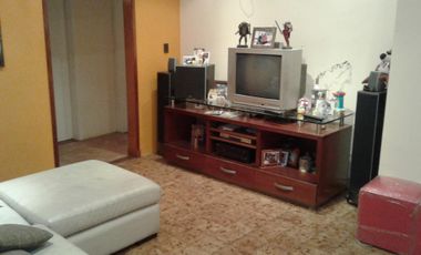 VENTA DE GALPÓN  VILLA LUZURIAGA