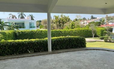 Bungalow en venta, en Lomas de Cocoyoc