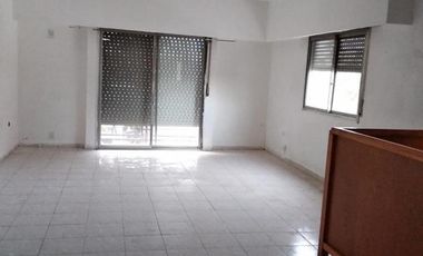 DEPTO EN PLANTA ALTA DE 3 AMBIENTES