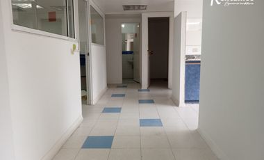 oficina en arriendo en centro. Cod A775400