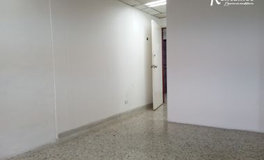 oficina en arriendo en centro. Cod A775400