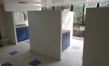 oficina en arriendo en centro. Cod A775400