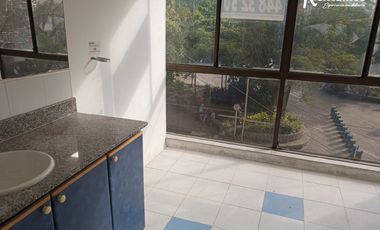 oficina en arriendo en centro. Cod A775400