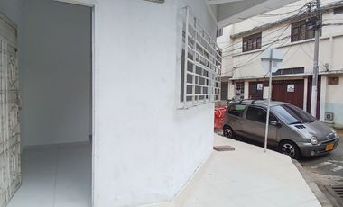 local en arriendo en alameda. Cod A124091