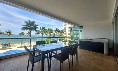 Departamento sobre Playa en la Bahía de Acapulco