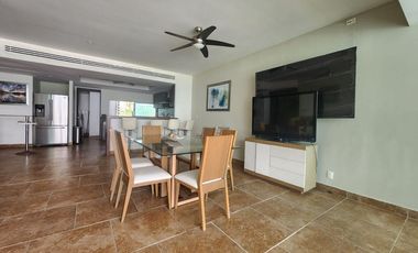 Departamento sobre Playa en la Bahía de Acapulco