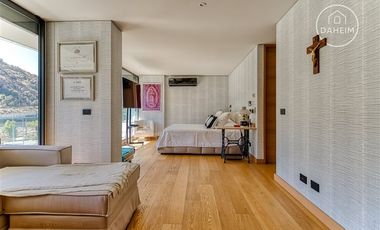 Departamento en venta de 4 dorm. en Vitacura