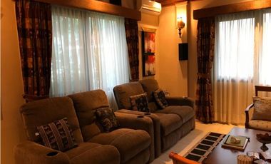 CASA CLAYTON CAMINO DE CRUCES 903M2