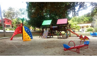 CASA CLAYTON CAMINO DE CRUCES 903M2