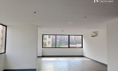 oficina en arriendo en zuñiga. Cod A11535