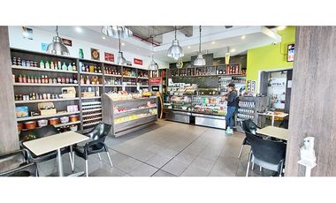 Local comercial en la transversal intermedia