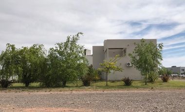 Venta Casa Vista al Lago - Mari Menuco