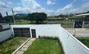 CASA NUEVA CON ALBERCA, A 10 MIN DE TLAYACAPAN Y OAXTEPEC, MORELOS