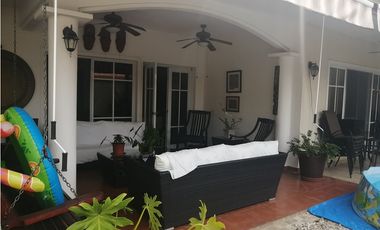 VENTA CASA COSTA DEL ESTE