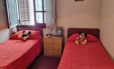 chalet en lote propio con parque