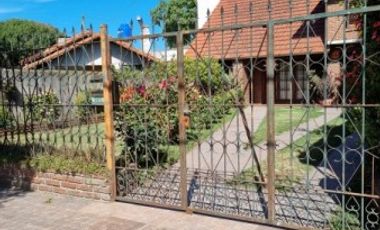 chalet en lote propio con parque