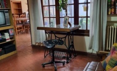 chalet en lote propio con parque