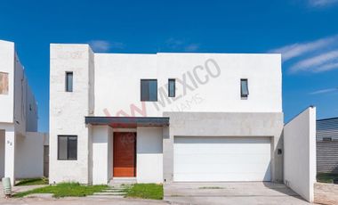 Casa Nueva en Venta, Los Viñedos, Cerrada Tucán, Torreón.