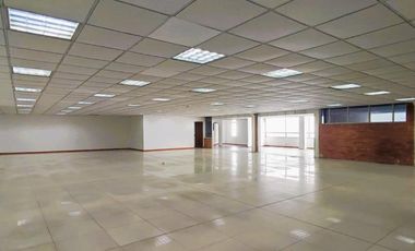 oficina en arriendo en los alcázares. Cod A117271