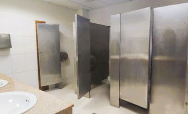oficina en arriendo en los alcázares. Cod A117271