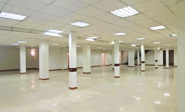 oficina en arriendo en los alcázares. Cod A117271