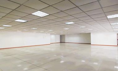 oficina en arriendo en los alcázares. Cod A117271