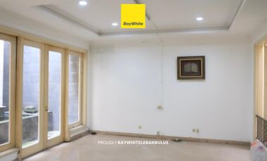 Dijual Rumah Middle Classic Modern Siap Huni di Jalan Setiabudi, Jakarta Selatan, dekat pusat perkantoran Sudirman dan Kuningan!