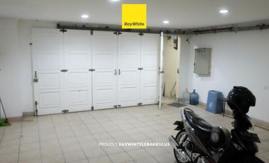 Dijual Rumah Middle Classic Modern Siap Huni di Jalan Setiabudi, Jakarta Selatan, dekat pusat perkantoran Sudirman dan Kuningan!