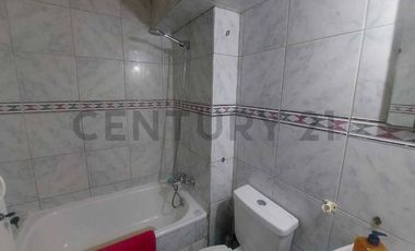 Venta de departamento en San Miguel, frente a PLAZA El LLANO.