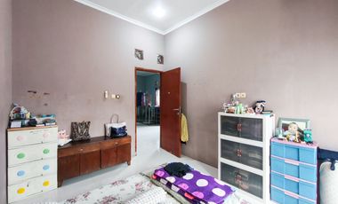 Rumah SHM Terawat 8 Menit ke Gerbang Tol Jatiwarna 1 Siap Huni J-46928