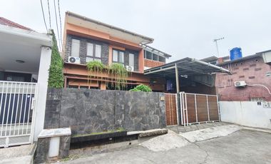 Rumah SHM Terawat 8 Menit ke Gerbang Tol Jatiwarna 1 Siap Huni J-46928