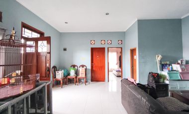 Rumah SHM Terawat 8 Menit ke Gerbang Tol Jatiwarna 1 Siap Huni J-46928