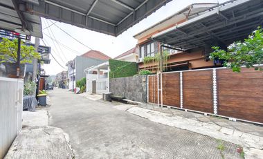 Rumah SHM Terawat 8 Menit ke Gerbang Tol Jatiwarna 1 Siap Huni J-46928