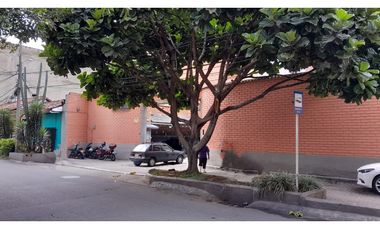 Lote en Arriendo, Centro, Medellin / 90m²