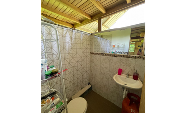 TERRENO EN VENTA - 1500 M2 - CABAÑA RUSTICA – PEDRO V. MALDONADO (SZ)