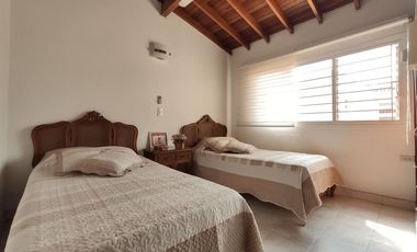 casa en arriendo en caobos. Cod A28052