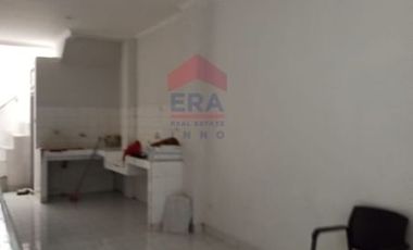 Rumah di tengah kota Bandung. Jl Bojongloa ,Panjunan Astana Anyar