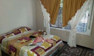 BURZACO: VENTA de CASA EN PH – EXCELENTE UBICACION- CASCO URBANO. MUY LINDA. TODO A NUEVO. FUNCIONAL. A. DEL VALLE AL 500 entre Amenedo y 25 de Mayo. 