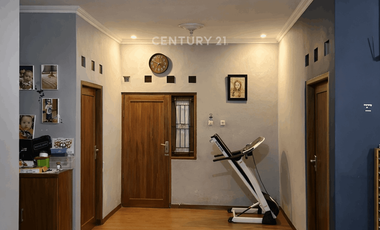 Rumah 3 Kamar Tidur Di Jalan Godean Dekat Malioboro Harga Murah