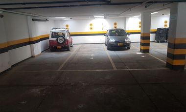 oficina en arriendo en country. Cod A3039