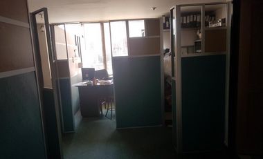 oficina en arriendo en country. Cod A3039