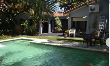 Venta de casa 4 Amb en Barrio uno