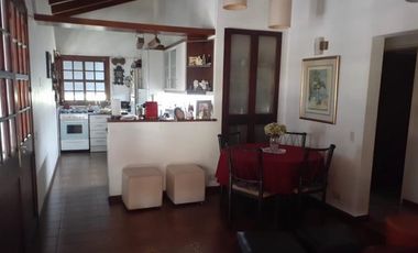 Venta de casa 4 Amb en Barrio uno