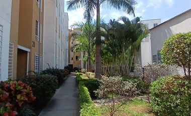 apartamento en arriendo en poblado campestre. Cod A121493