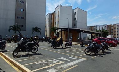 apartamento en arriendo en poblado campestre. Cod A121493