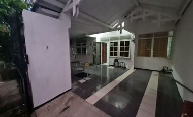 Rumah disewa Babatan Mukti Surabaya Barat